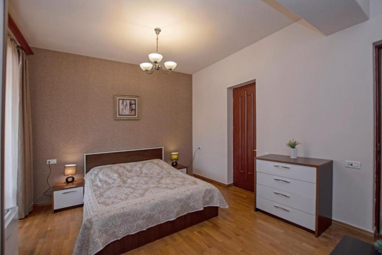 Hotel Season Erywań Zewnętrze zdjęcie